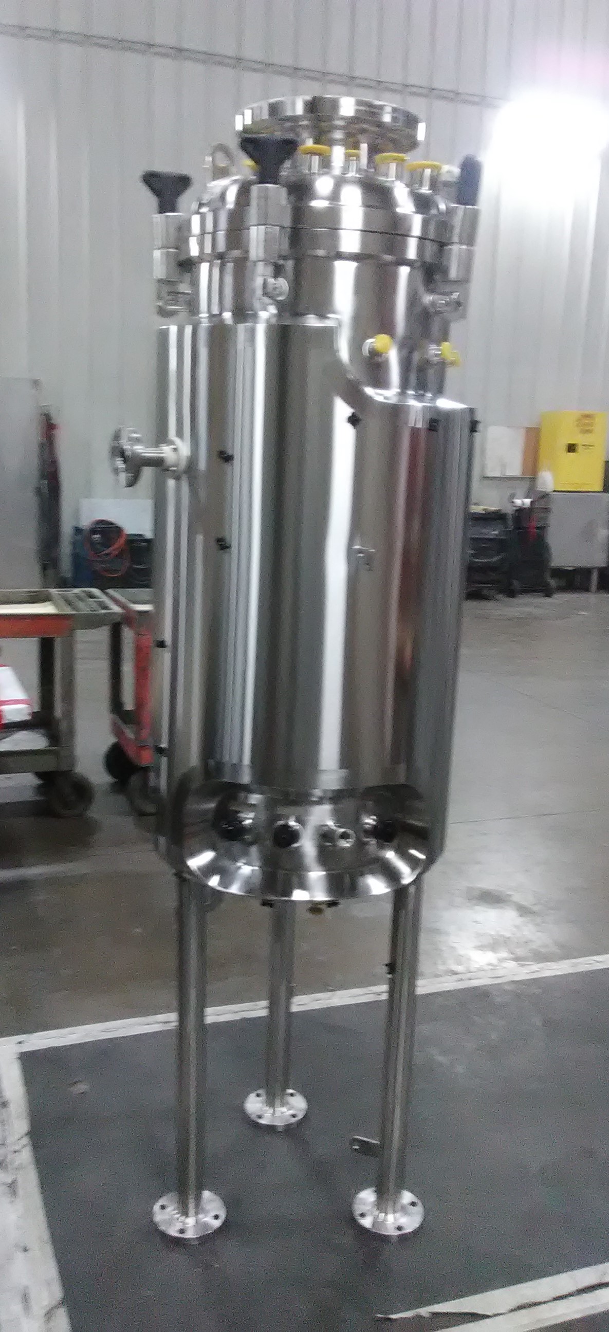 (4) UNUSED 245 Liter (65 Gallon) 316L Sanitary Stainless Steel Jacketed Reactor/Fermenter. Built By Stainless Technology. Internal rated 60/FV PSI @ 350 Deg. F. Jacket rated 150/FV PSI @ 350 Deg. F. Outlet Valves Included. 20